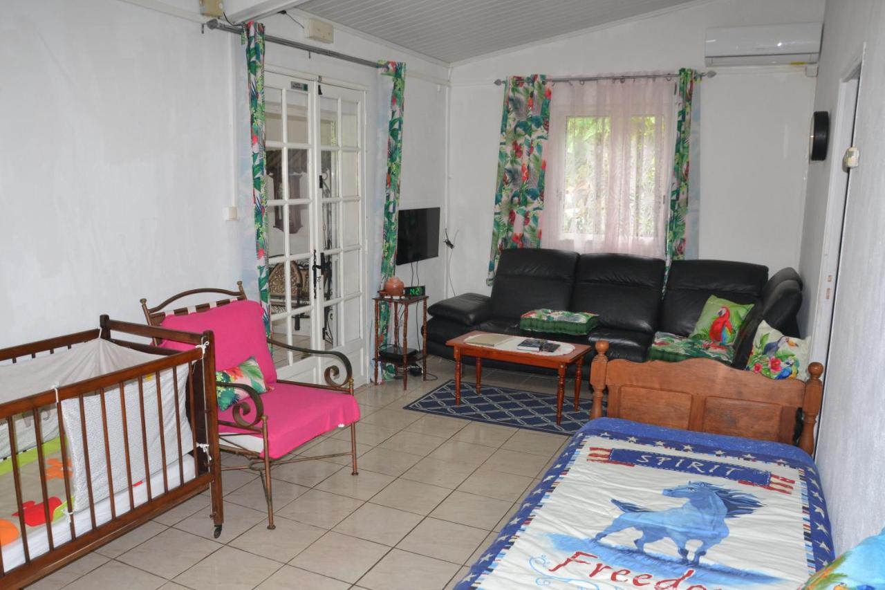 Appartamento Maison Type F3 Chez Jean Michel Avec Parking Chez Jean Michel Sainte-Rose Esterno foto